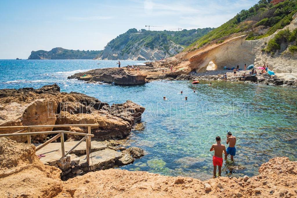 Casa en urb. con la piscina más GRANDE de Jávea. Esterno foto