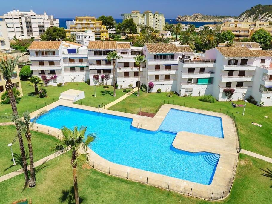 Casa en urb. con la piscina más GRANDE de Jávea. Esterno foto